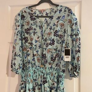 Light dress,brand new,color light green